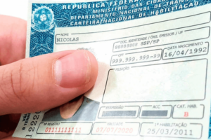 Quem tem direito de tirar CNH de graça? Saiba as condições