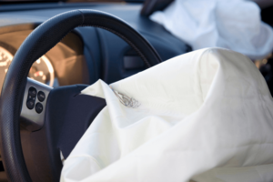É necessário fazer a manutenção do airbag mesmo se não for acionado?