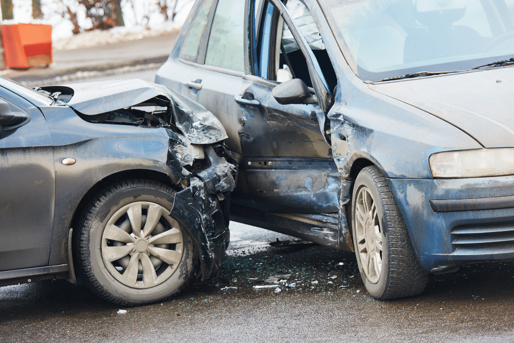 Carro batido: como identificar se o veículo já foi recuperado?