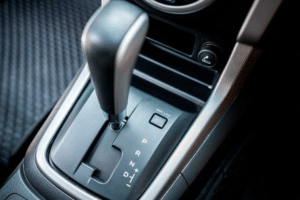 carro-automatico-freio-motor