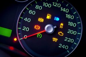 Painel do Carro: Entenda o Significado das Luzes de Alerta
