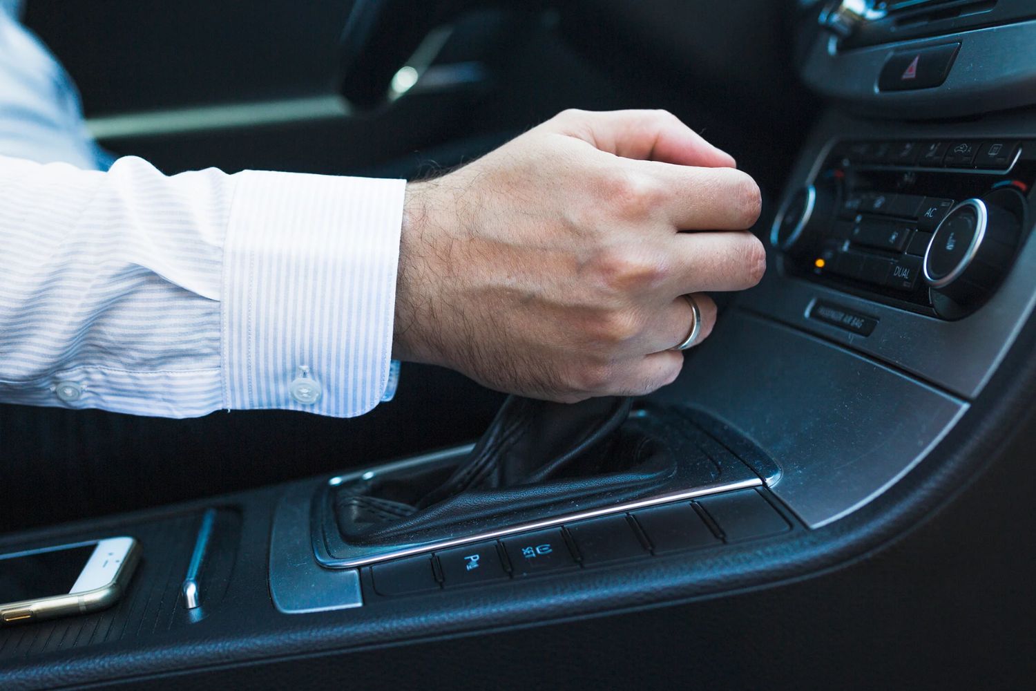 Problemas No Câmbio: Sinais, Causas E Como Evitar Prejuízos