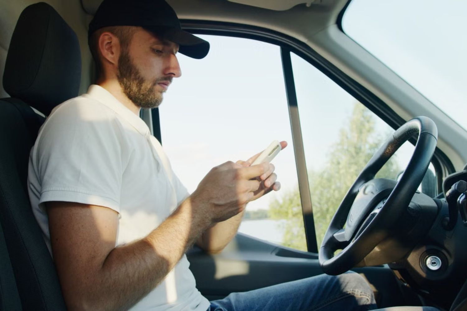 CNH do Brasil 2026: 8 Funções do App que Você Precisa Conhecer